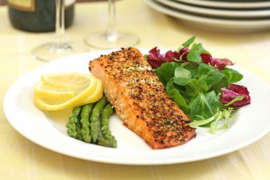 Pepper Crusted Baked Salmon